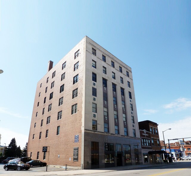 Primary Photo Of 220 W Colfax Ave, South Bend Loft Creative Space For Lease