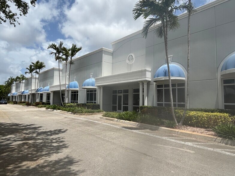 Primary Photo Of 3545-3589 SW 10th St, Pompano Beach Warehouse For Sale