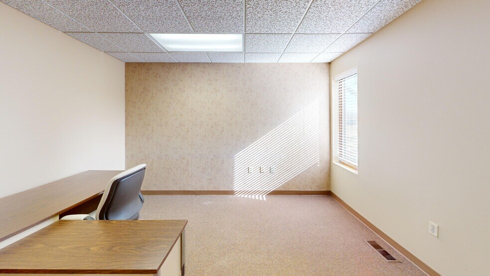 More Photos Of 2859-2867 W Jolly Rd, Okemos Service For Lease