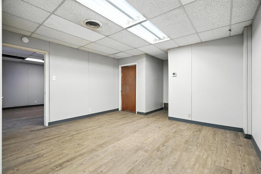 More Photos Of 926 Energy Dr, Abilene Warehouse For Lease