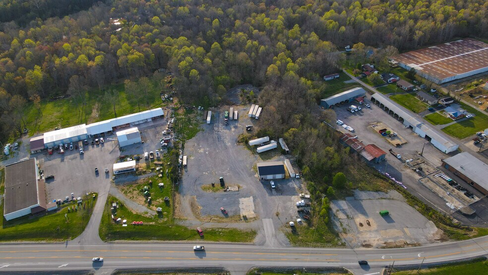 More Photos Of 801 Columbia Hwy, Greensburg Flex For Sale