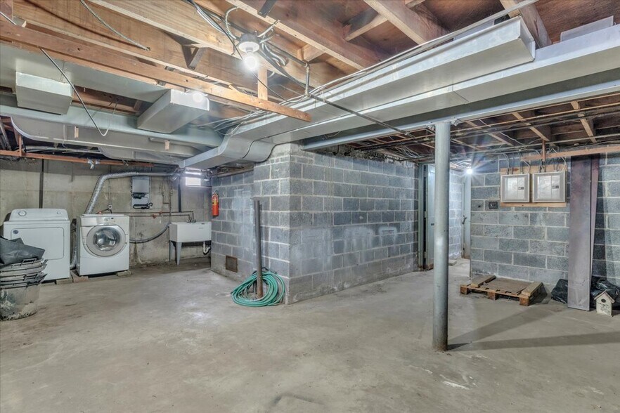 More Photos Of 70 McKinley Pkwy, Buffalo Multifamily For Sale