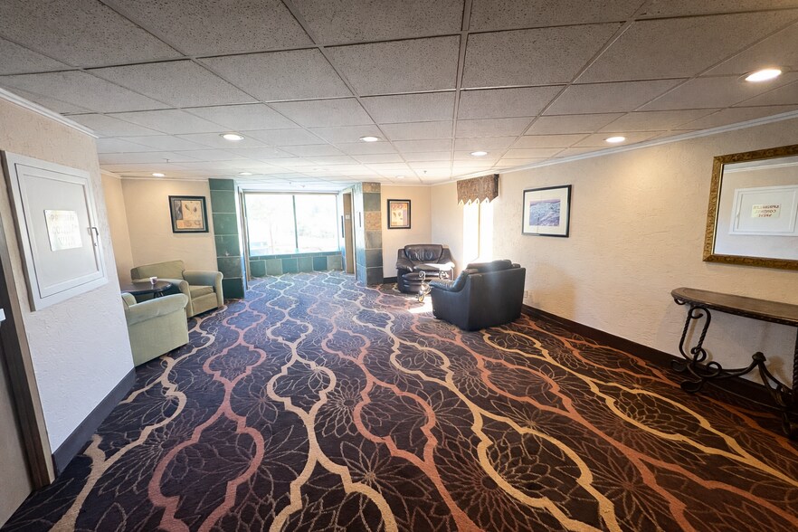 More Photos Of 560 Silverthorne Ln, Silverthorne Hotel For Sale