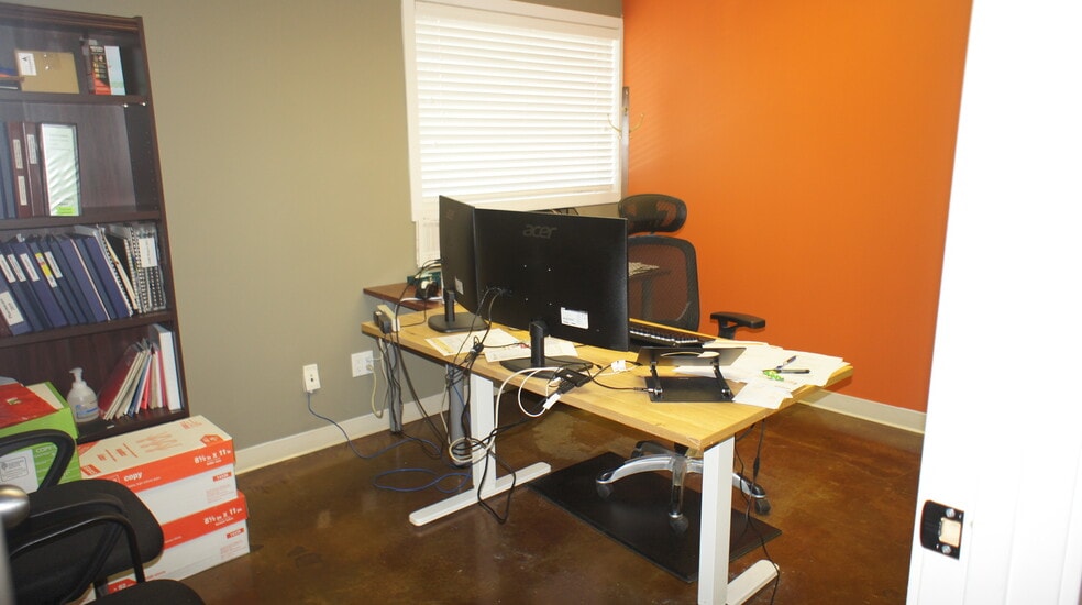 More Photos Of 7316 101 Ave NW, Edmonton Office For Sale