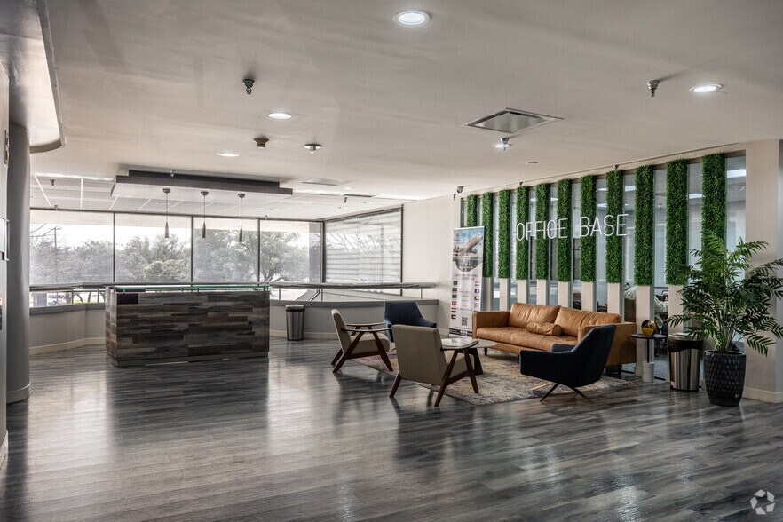 More Photos Of 555 Republic Dr, Plano Office For Lease