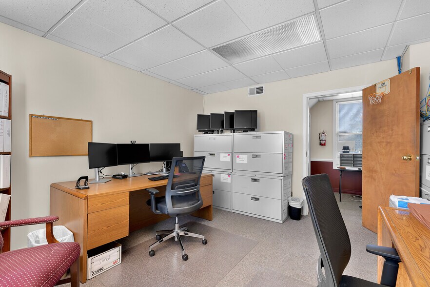 More Photos Of 300 Allegheny Ave, Towson Office For Sale