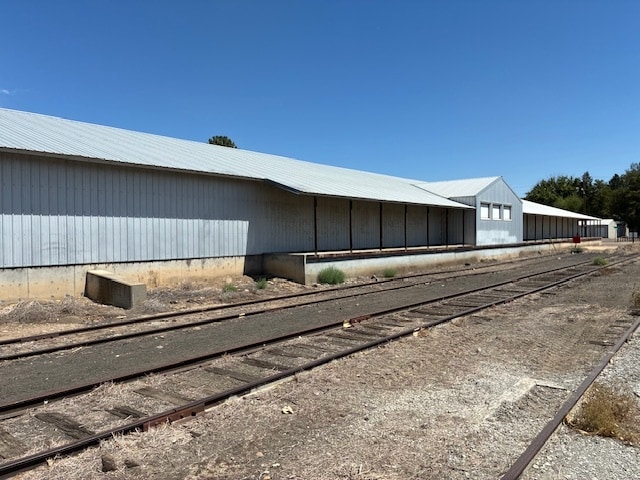 More Photos Of 209 E 3rd St, Weiser Warehouse For Lease