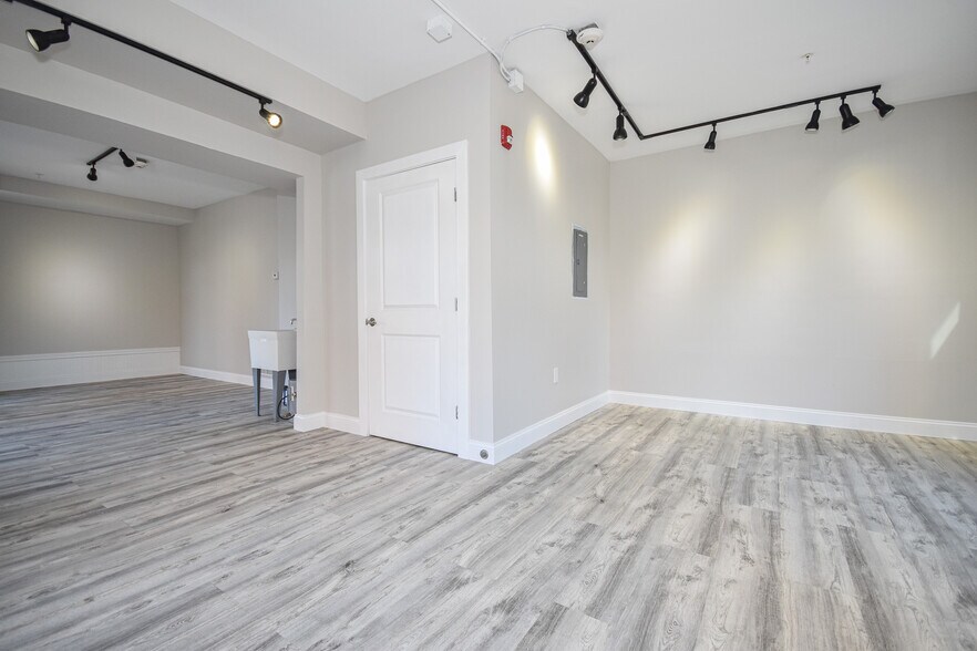 More Photos Of 15 Mechanic St, Dover Apartments For Lease