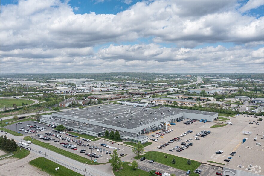 More Photos Of 11540-11630 Mosteller Rd, Sharonville Warehouse For Lease