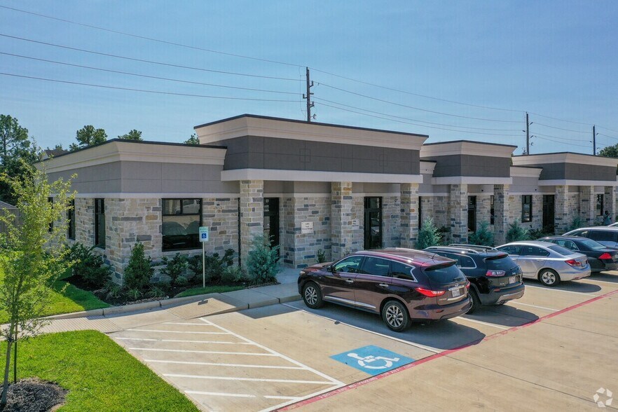 Primary Photo Of 633 E Fernhurst Dr, Katy Medical For Lease