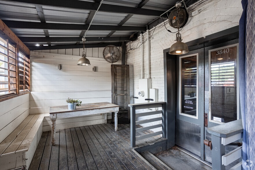 More Photos Of 3840 Highway 42, Locust Grove Restaurant For Sale