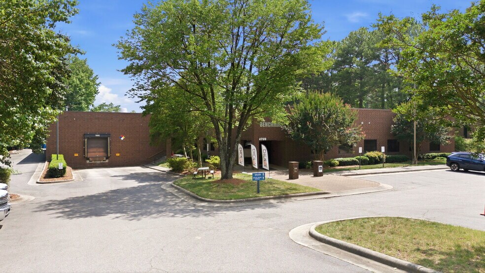 More Photos Of 2720 Discovery Dr, Raleigh Flex For Lease