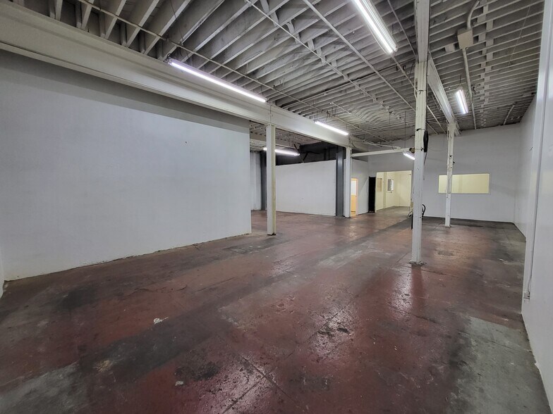 More Photos Of 1501-1503 S Central Ave, Los Angeles Showroom For Lease