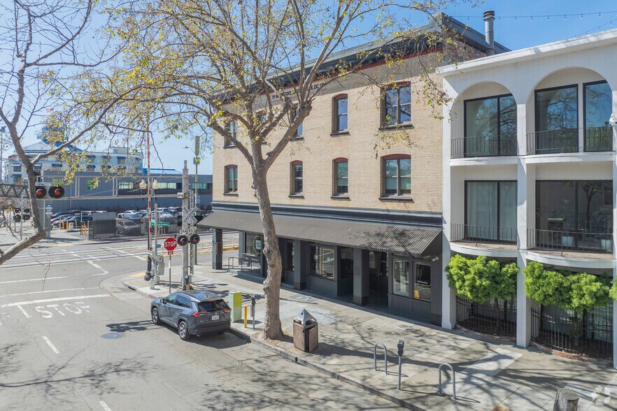 More Photos Of 101 Broadway, Oakland Office For Lease