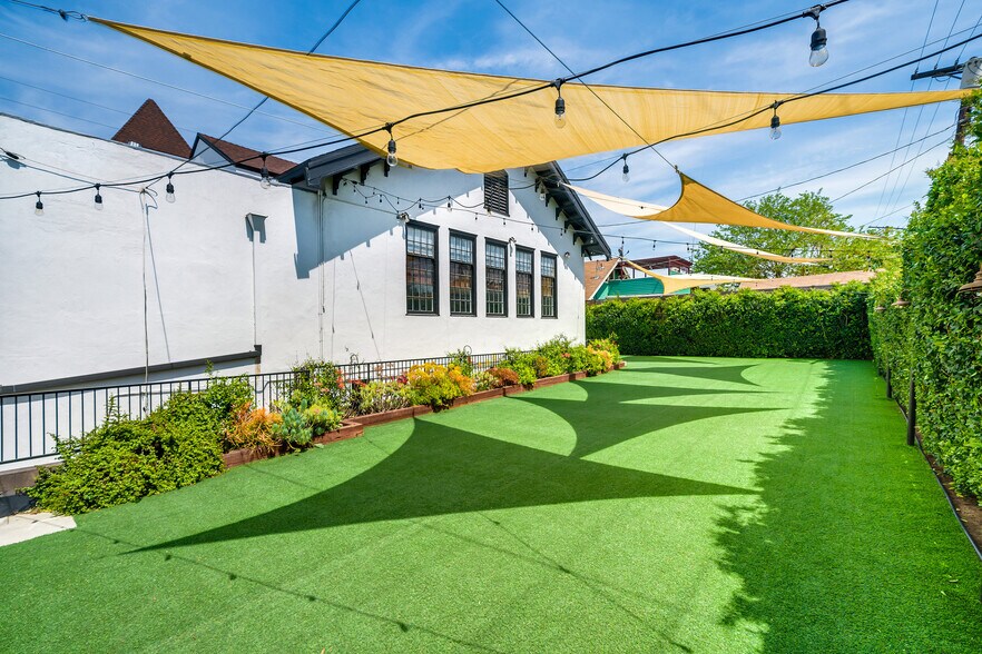 More Photos Of 4908 York Blvd, Los Angeles Lodge Meeting Hall For Lease