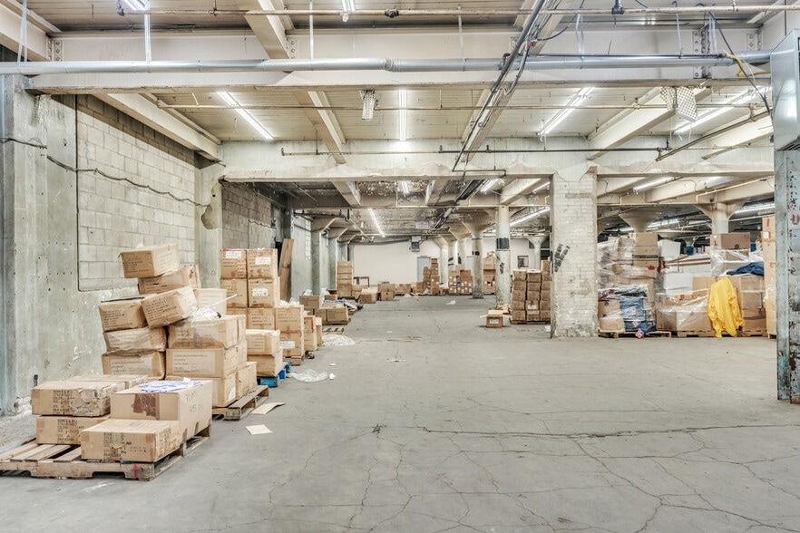 More Photos Of 150 Avenue L, Newark Warehouse For Sale