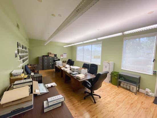 More Photos Of 1430 SW Clay St, Portland Office For Sale