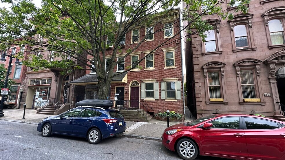 More Photos Of 28 N 3rd St, Easton Office Residential For Lease