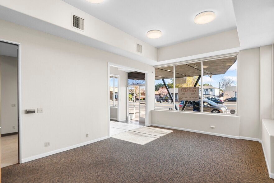 More Photos Of 585 W Hedding St, San Jose Service For Sale