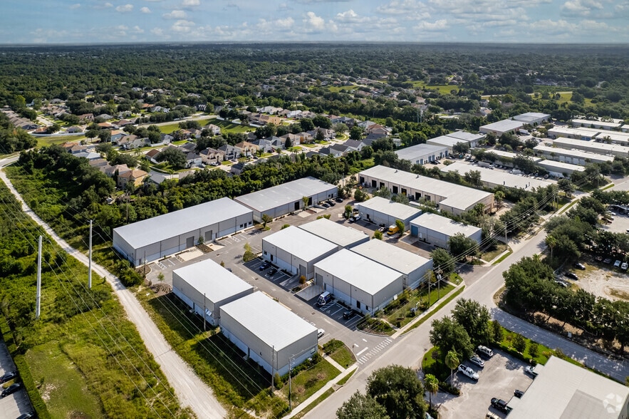 More Photos Of 260-278 Springview Commerce Dr, DeBary Unknown For Lease