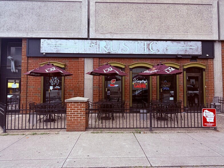 More Photos Of 103 3RD St N, La Crosse Restaurant For Sale