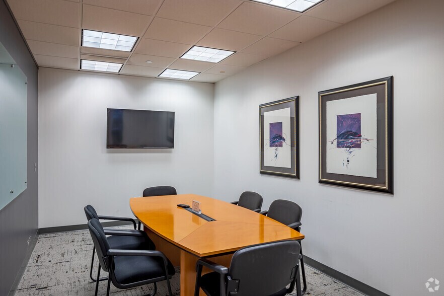 More Photos Of 600 17th St, Denver Coworking Space