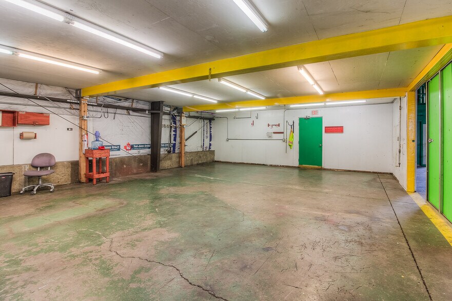 More Photos Of 31 Precision Ln, Malaga Manufacturing For Sale