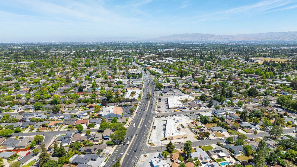 More Photos Of 1111 Saratoga Ave, San Jose Storefront For Lease