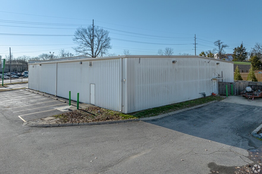 More Photos Of 405 Trinity Lane, Nashville Land For Sale
