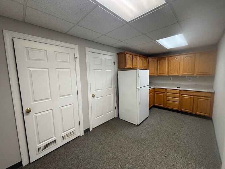 More Photos Of 152 Milestone Way, Greenville Office For Lease