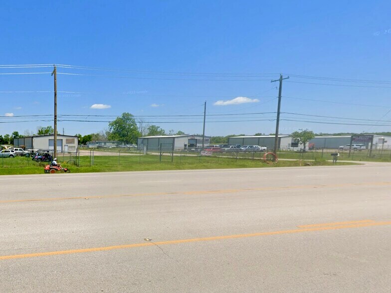 Primary Photo Of 13041-13071 S HIGHWAY 288 B Hwy, Angleton Light Distribution For Sale