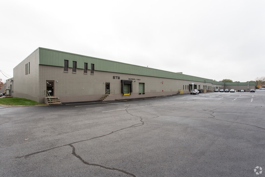 More Photos Of 35 Industrial Pky, Woburn Warehouse For Lease