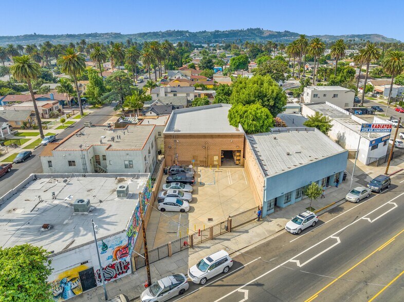 Primary Photo Of 4910 W Adams Blvd, Los Angeles Flex For Sale