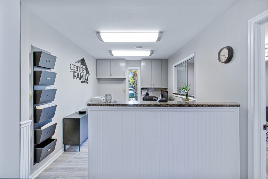 More Photos Of 924 Tall Pine Rd, Mount Pleasant Medical For Sale