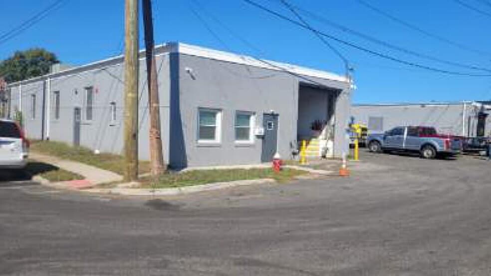 Primary Photo Of 1601 Pennsylvania Ave, Linden Manufacturing For Lease