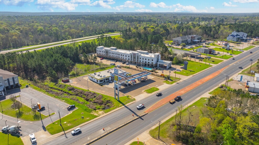More Photos Of 3505 South St, Nacogdoches Service Station For Sale