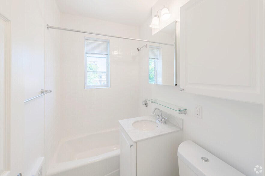 More Photos Of 1223 Beacon St, Brookline Apartments For Lease