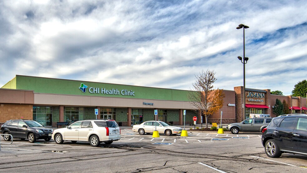 More Photos Of 13215-13483 W Center Rd, Omaha Unknown For Lease