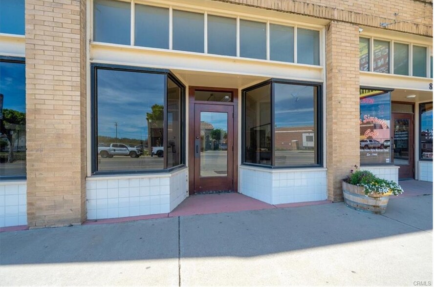 More Photos Of 823-829 Guadalupe St, Guadalupe Storefront Retail Residential For Sale