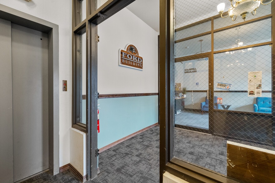 More Photos Of 17 2nd St E, Kalispell Storefront Retail Office For Sale