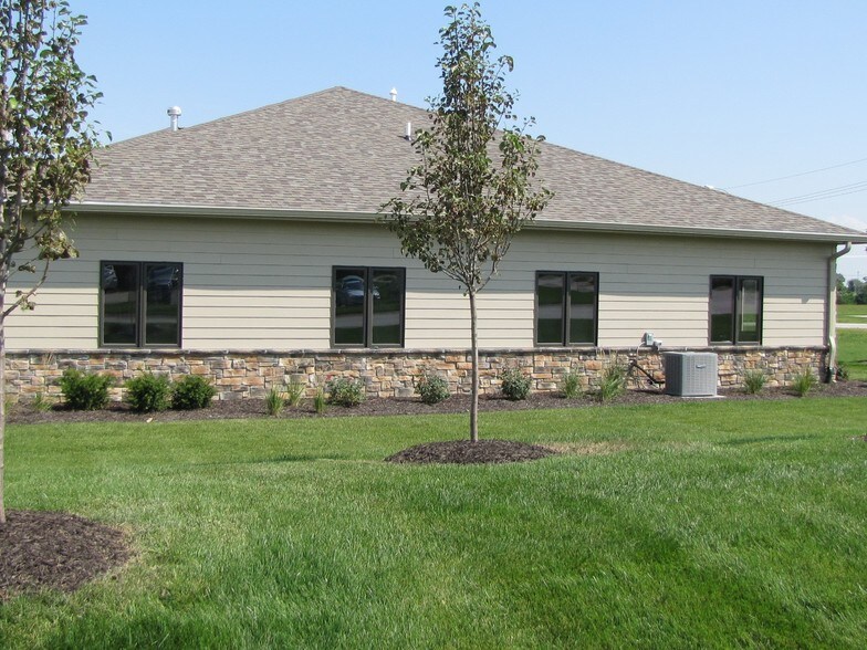 More Photos Of 9849 S 168th Ave, Omaha Office For Sale