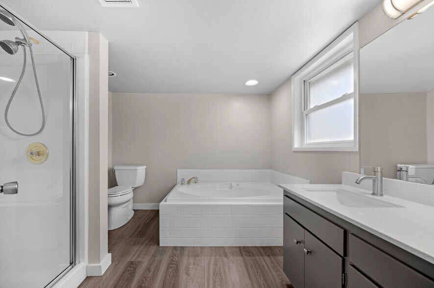 More Photos Of 1925 Lombard Ave, Everett Multifamily For Sale