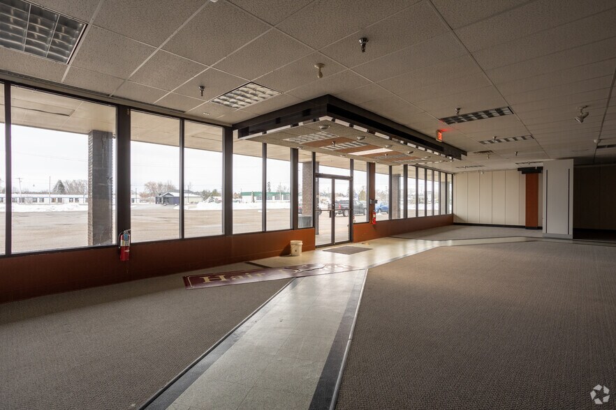 More Photos Of 1109 E State St, Cheboygan Unknown For Lease