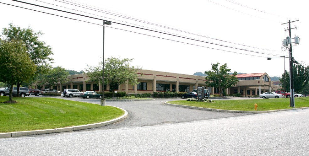More Photos Of 4909 Louise Dr, Mechanicsburg Office For Lease