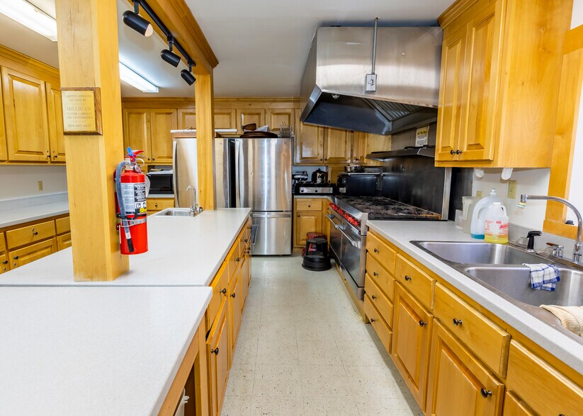 More Photos Of 1667 Cartersville Rd, Cartersville Flex For Sale