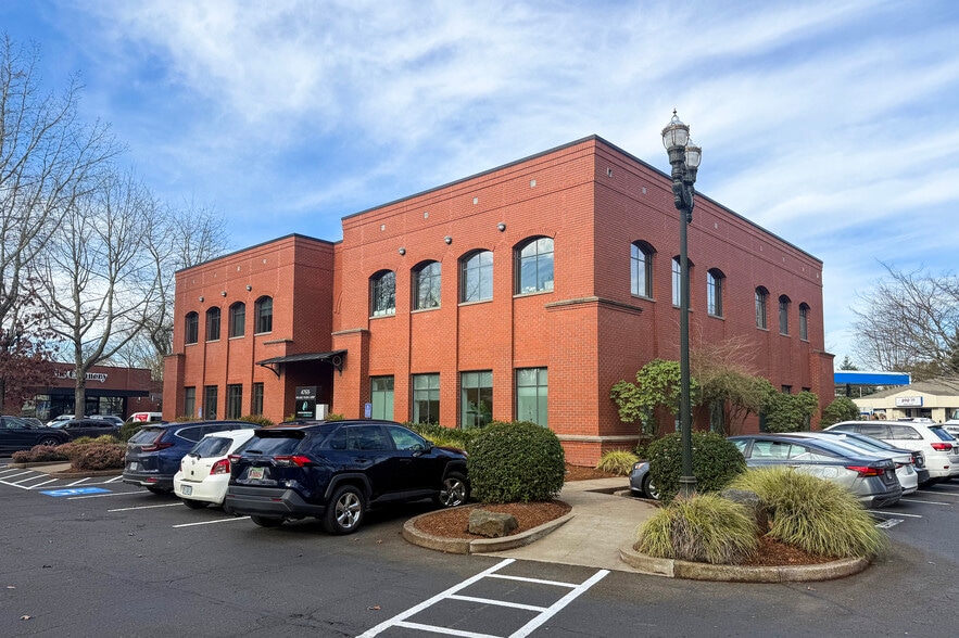 Primary Photo Of 4765 Village Plaza Loop, Eugene Office For Lease