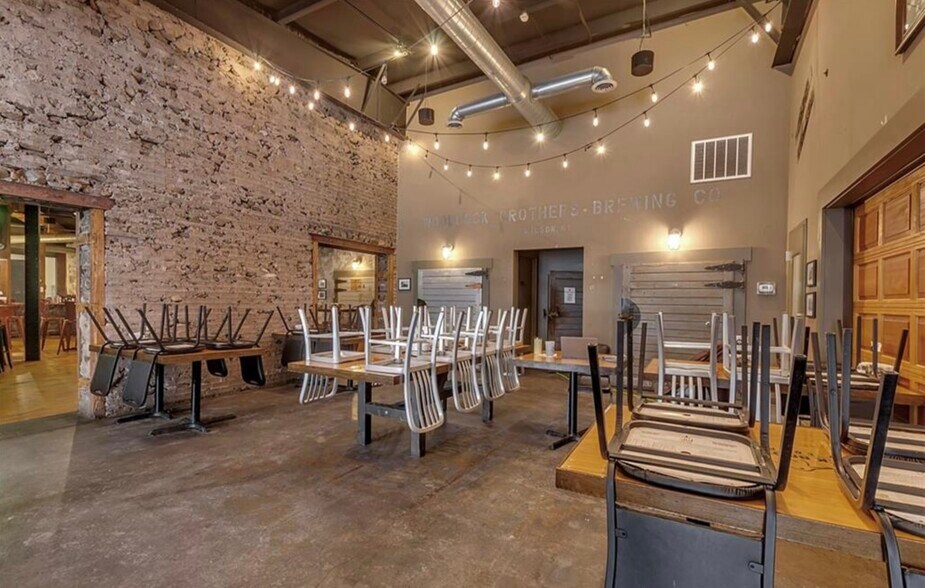 More Photos Of 638 Lake St, Wilson Freestanding For Sale