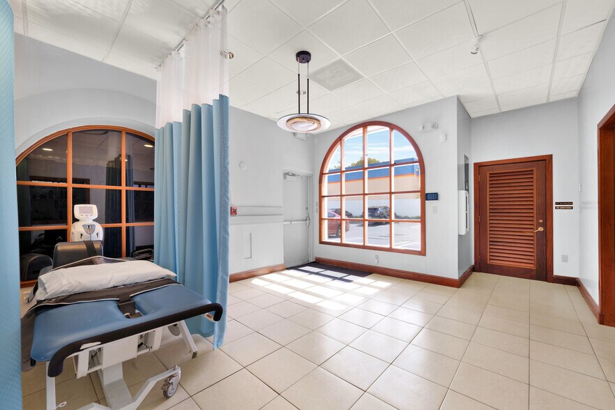 More Photos Of 143 N Flagler Ave, Homestead Medical For Sale