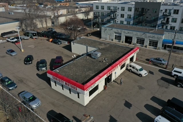 More Photos Of 5272 W Broadway Ave, Crystal Auto Dealership For Sale