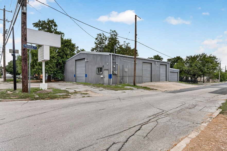 Primary Photo Of 4721 McCullough Ave, Olmos Park Warehouse For Lease